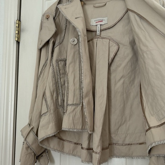 BCBG Maxazria Runway Coat Jacket - Picture 8 of 9